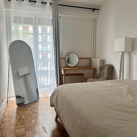 Modern Apartment Near The Eiffel Tower, 45M Paris Exterior foto