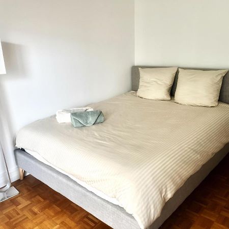 Modern Apartment Near The Eiffel Tower, 45M Paris Exterior foto